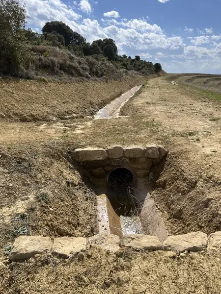 Obras hidráulicas badenes pasos salva cunetas carlos santamaria